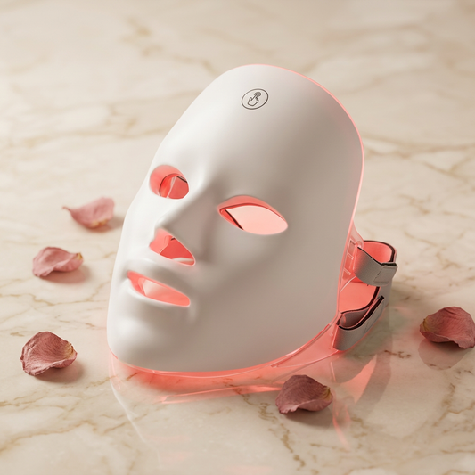 Masque LED lumiere rouge sur marbre